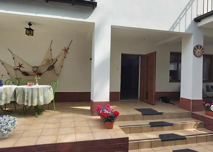 Hotel Akama Rewal